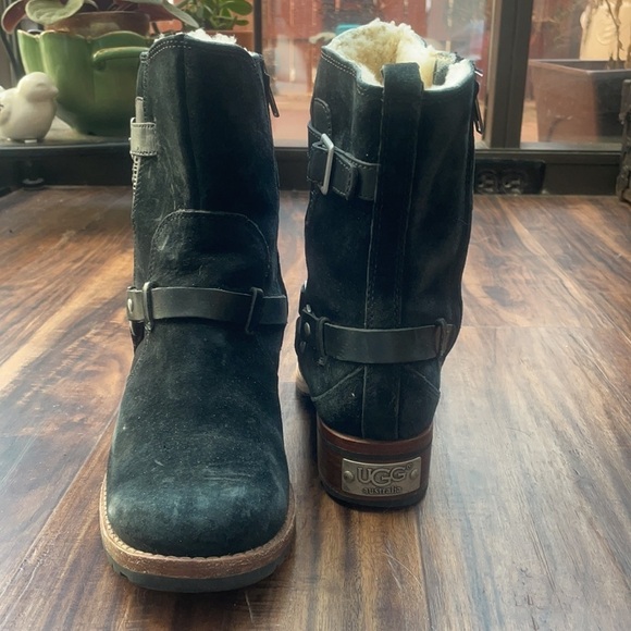 UGG Australia 5604 Black ENDELL Harness Biker Suede Shearling Boots Size 6.5 - Picture 8 of 17